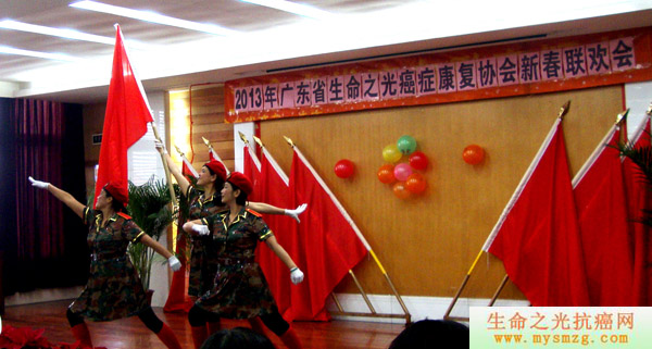 Q2013´(lin)g(hu)
(j)eͨDƬ